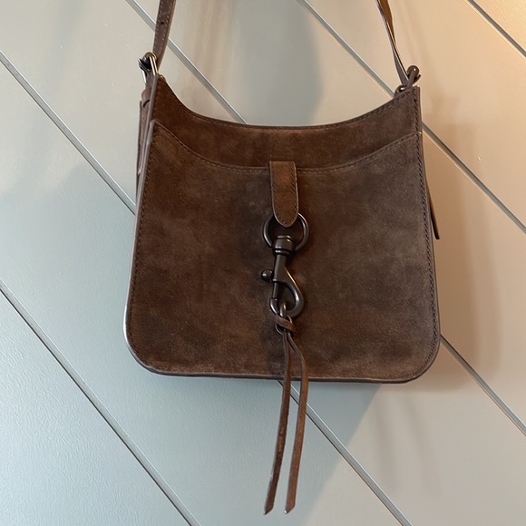 Rebecca Minkoff Handbags - Rebecca Minkoff Megan Soft Small Feed Crossbody 🦋 Like New